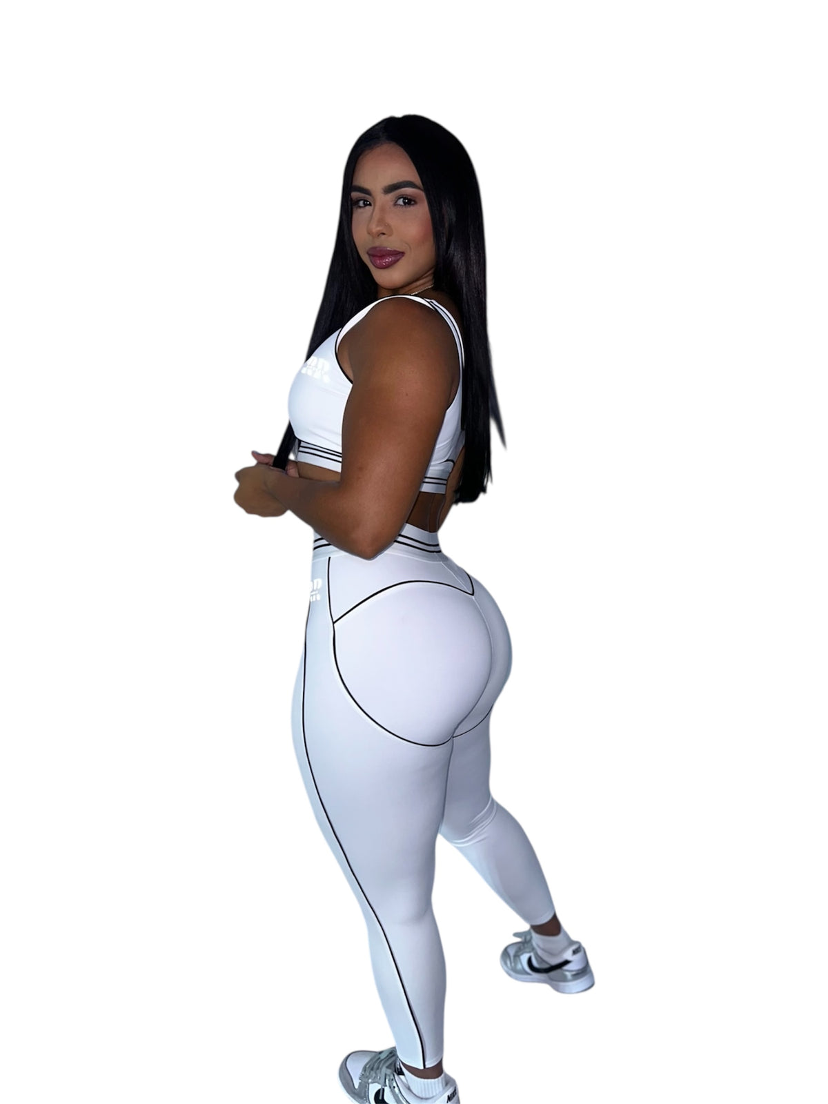 WHITE 2 PIECES SET